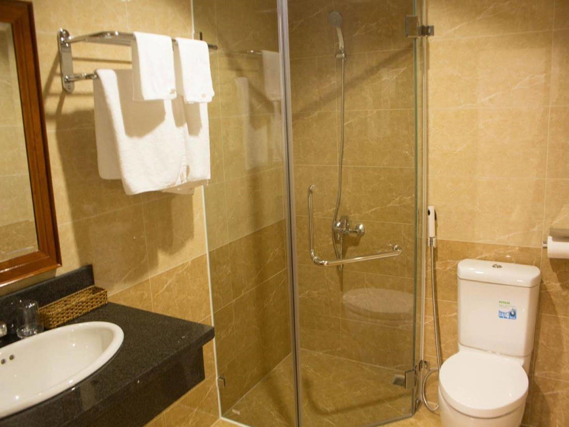 Reddoorz Plus New Sun Hotel Cidade de Ho Chi Minh Exterior foto